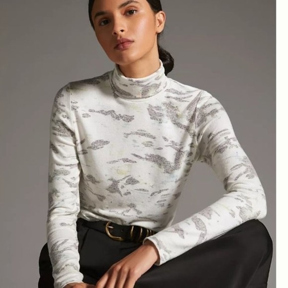 By Anthropologie Cropped Turtlenecks in Dark Orange & Neutral Motif - Picture 3 of 5